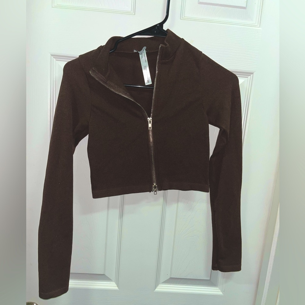 Zippered Crop top giving 90s